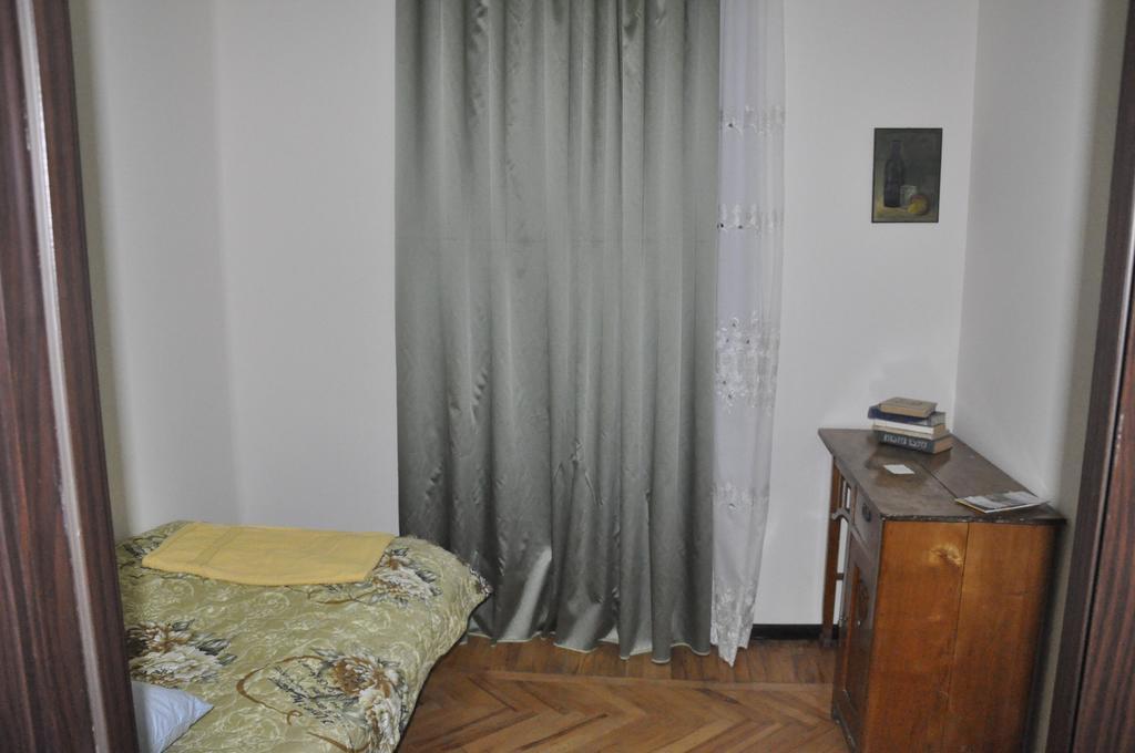 Tin-Tina Guesthouse Telavi Room photo